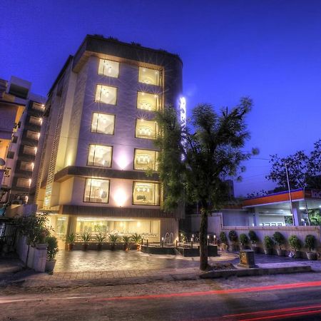 Scenaria Hotel Αχμπανταμπάντ Εξωτερικό φωτογραφία