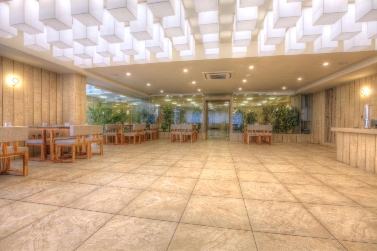 Scenaria Hotel Αχμπανταμπάντ Εξωτερικό φωτογραφία