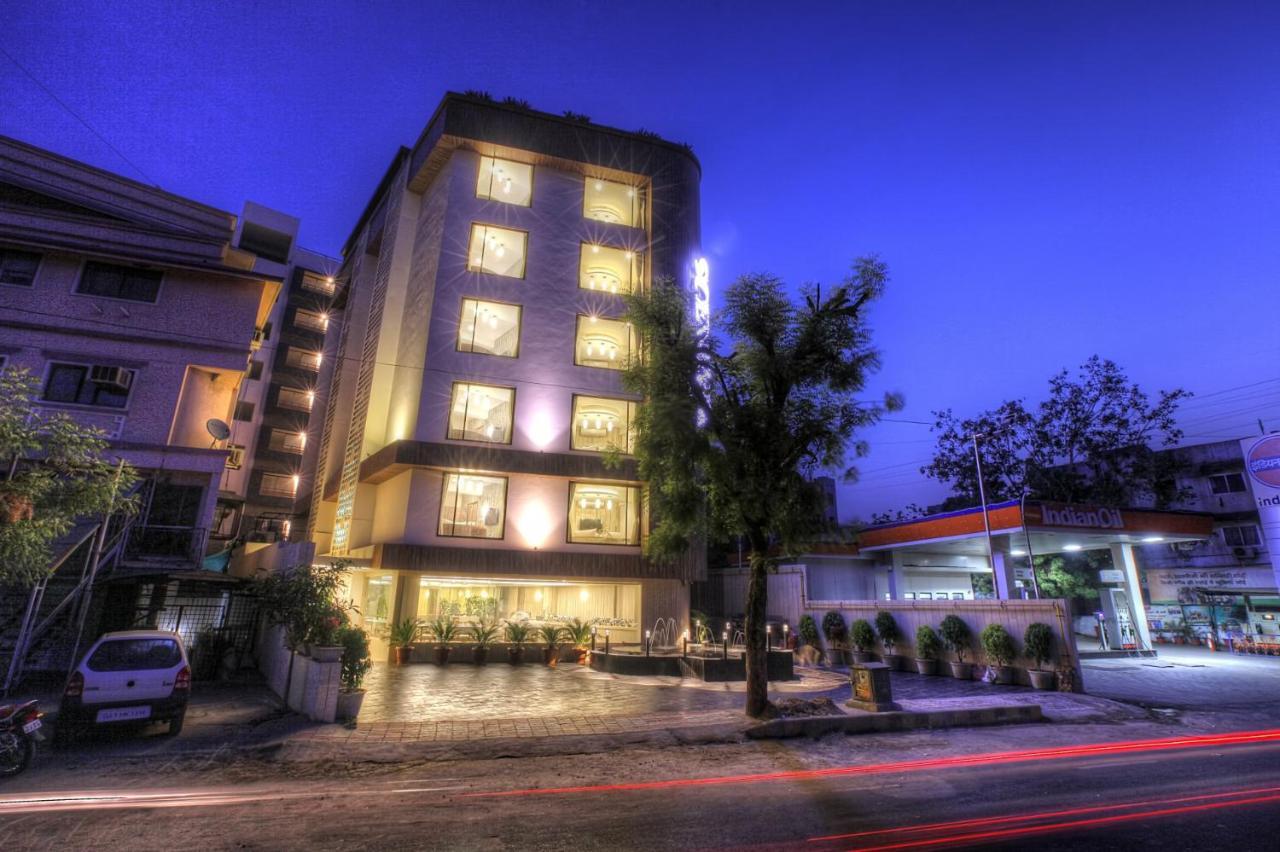 Scenaria Hotel Αχμπανταμπάντ Εξωτερικό φωτογραφία