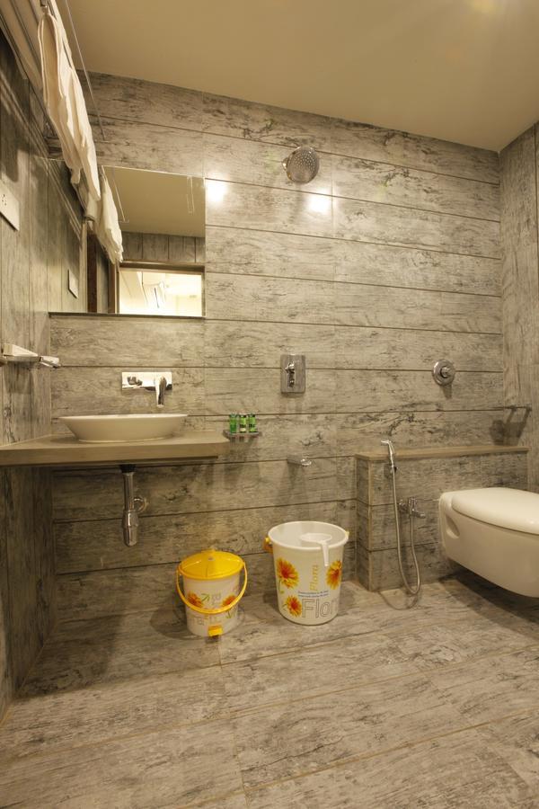 Scenaria Hotel Αχμπανταμπάντ Εξωτερικό φωτογραφία