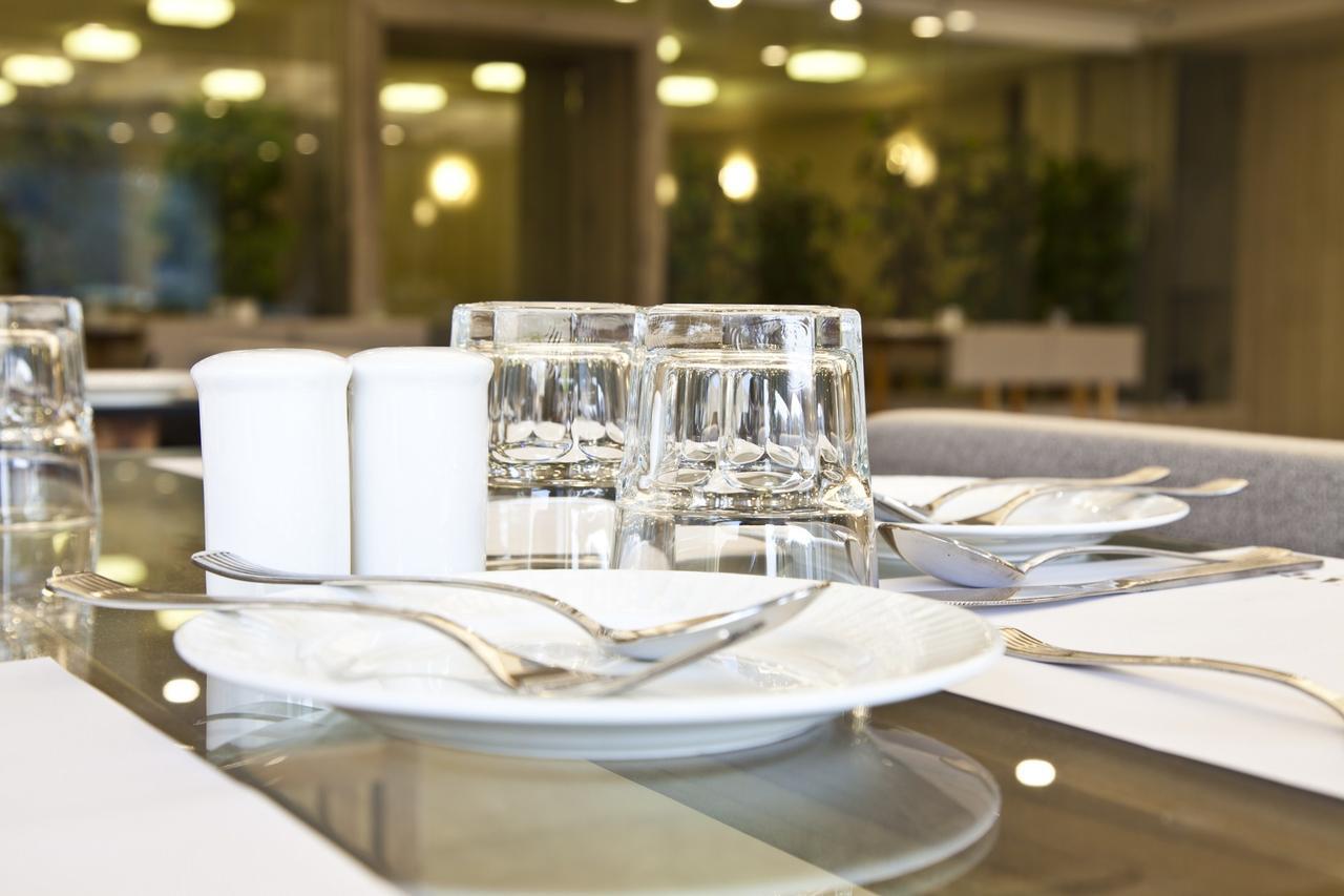 Scenaria Hotel Αχμπανταμπάντ Εξωτερικό φωτογραφία