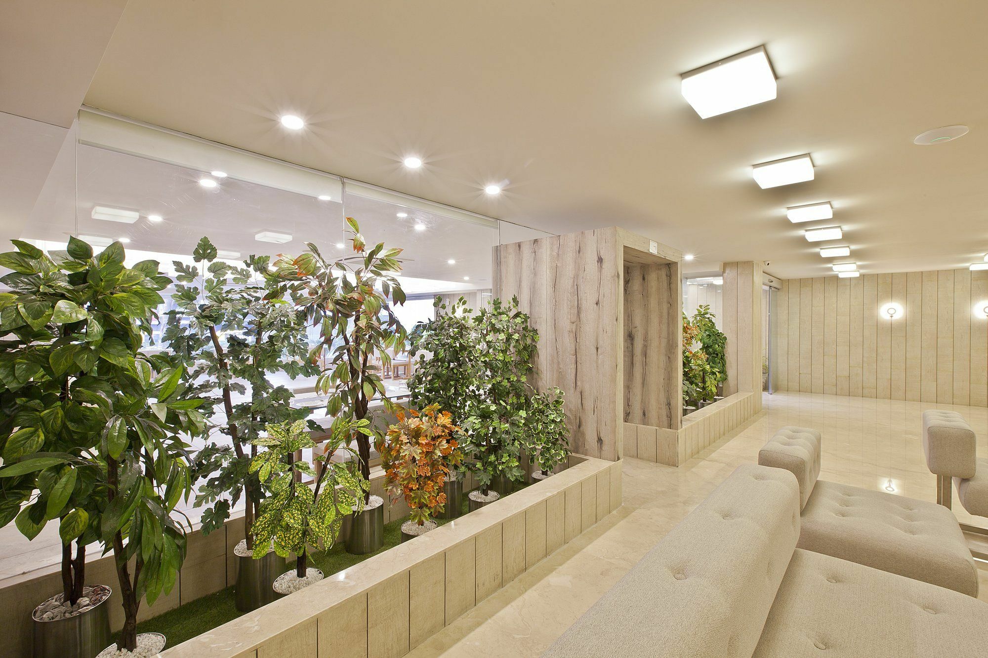 Scenaria Hotel Αχμπανταμπάντ Εξωτερικό φωτογραφία