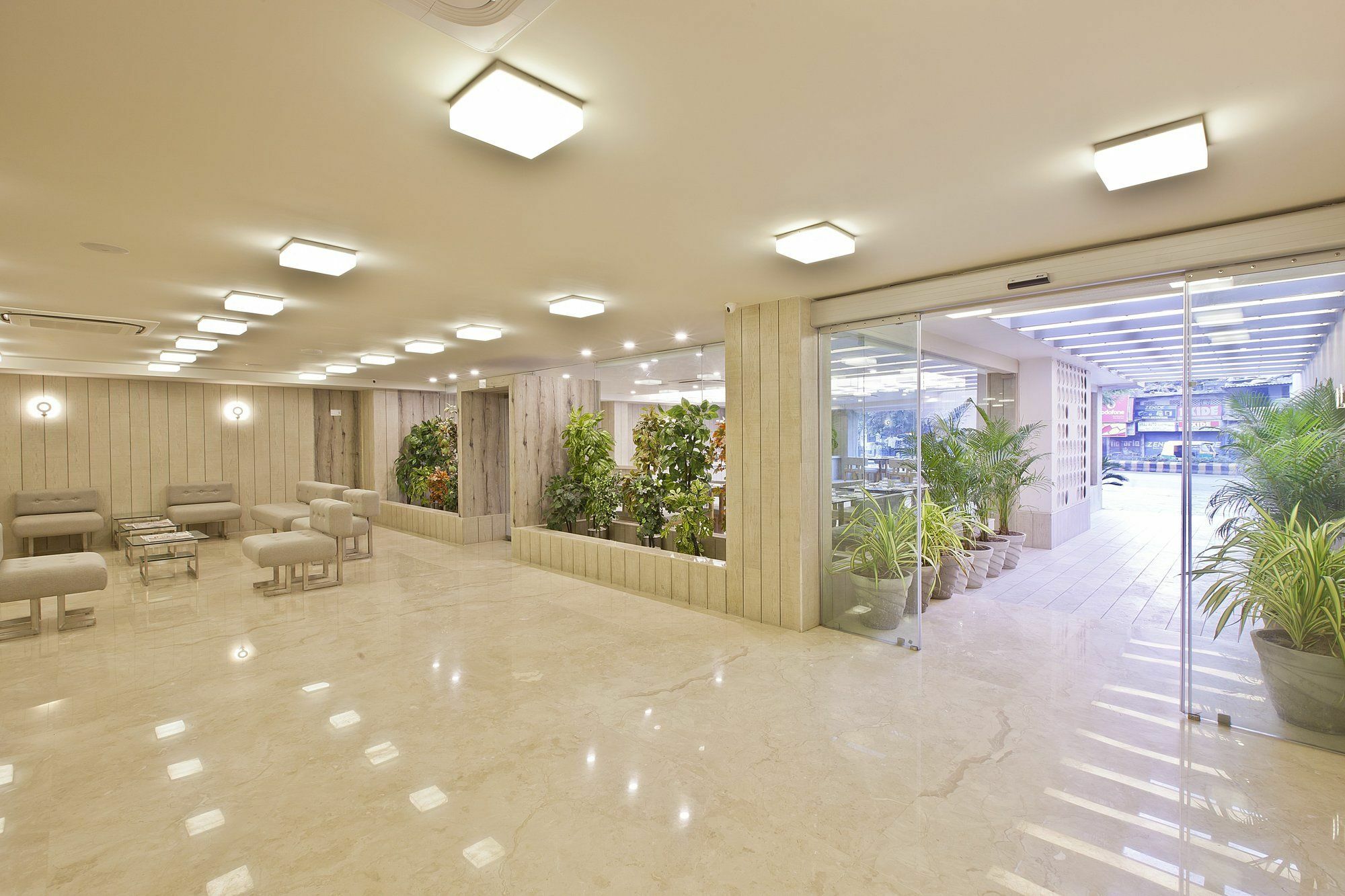 Scenaria Hotel Αχμπανταμπάντ Εξωτερικό φωτογραφία